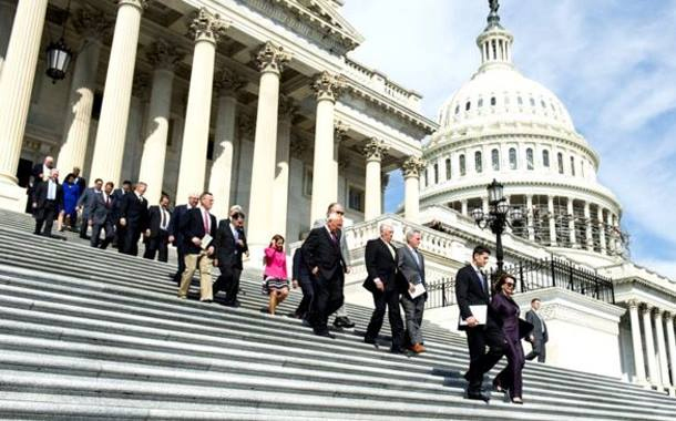 ABŞ Konqresi prezident seçkilərinin nəticələrini təsdiqləyib
