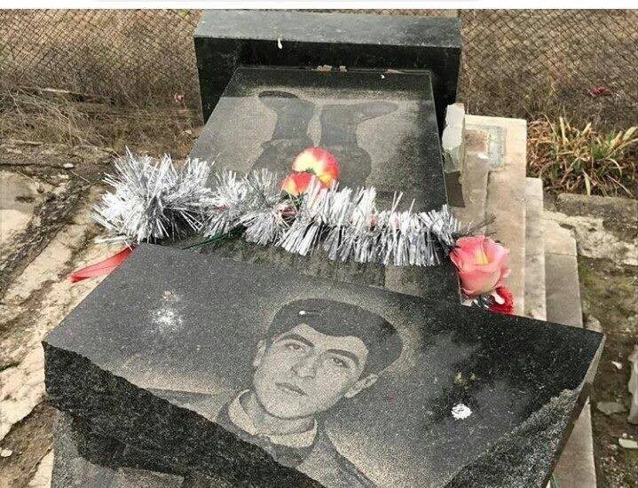 Deputat Qənirə Paşayeva dağılmış şəhid məzarlarını bərpa etdirəcək