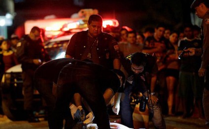 Həbsxanada DƏHŞƏT: məhbusların başları kəsildi, şaqqalandılar - FOTO