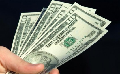 Gəncə sakininin evindən 2000 dollar və qızıl oğurlayan şəxs tutulub