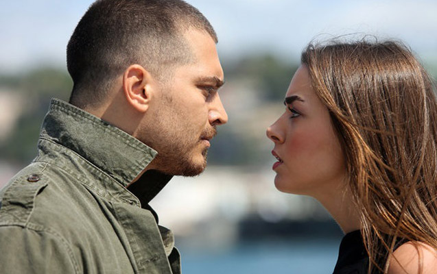 “İçerde”nin kollektivi 8 saat meşədə köməksiz qaldı