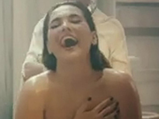 Demet Akalın hamamdan elə VİDEOSUNU paylaşdı ki...