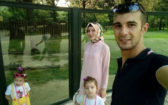 Ana azyaşlı əkiz qızlarını zəhərləyib özünü də asdı - Fotolar