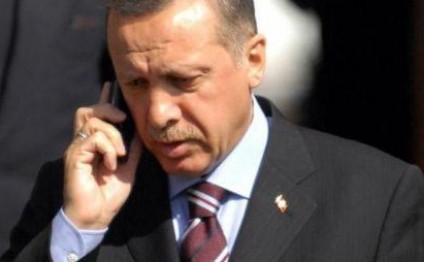 Ərdoğan Tsipras ilə Kipr məsələsini müzakirə edib