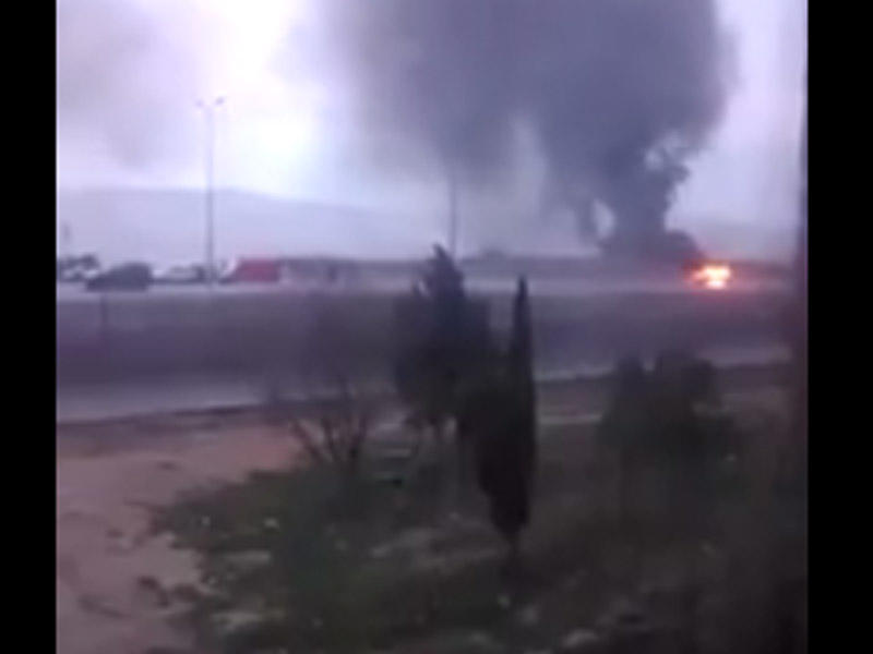 Sədərək yolunda maşın yandı - VİDEO