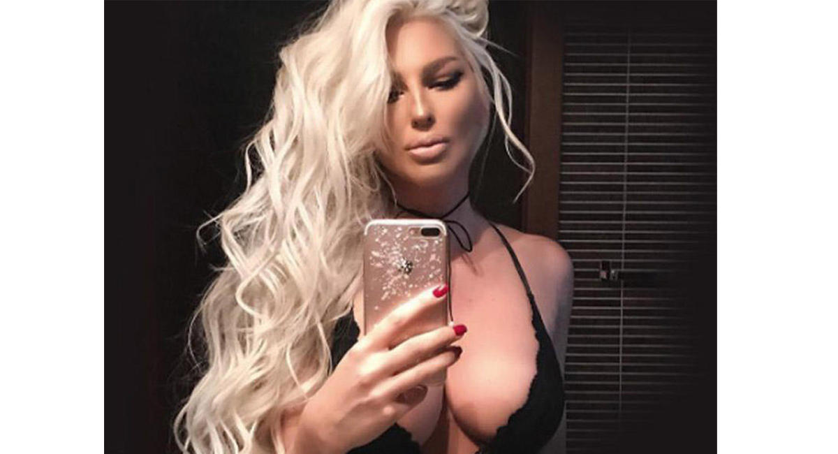 Çılpaq pozuyla həddini aşdı - FOTOLAR