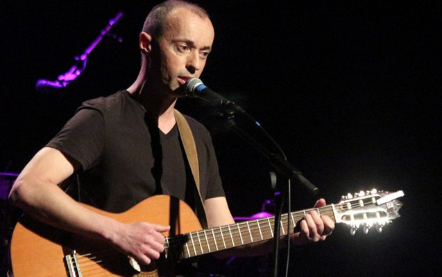 Fransalı müğənni “Reina” qətliamını ələ saldı