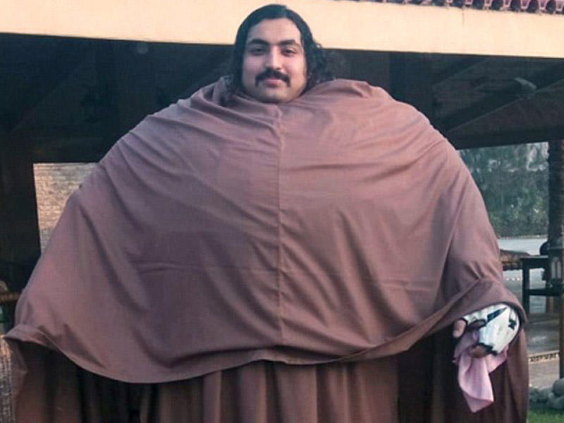 431 kiloluq Həyat: hər səhər 36 yumurta və 7 kilo ət yeyir - FOTOLAR