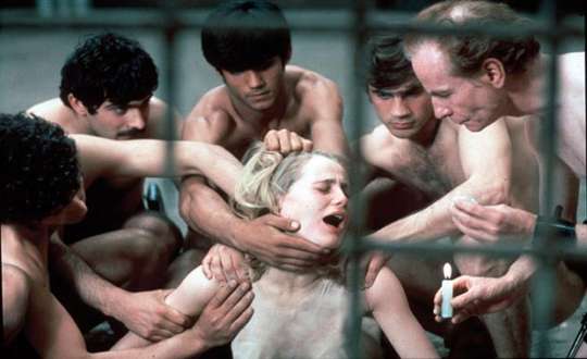 İllərlə bütün dünyada qadağan olunmuş erotik əsərlər - FOTOLAR