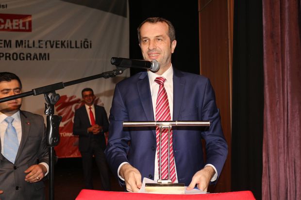 Türkiyədə deputatın həyat yoldaşı özünə atəş açdı – FOTO