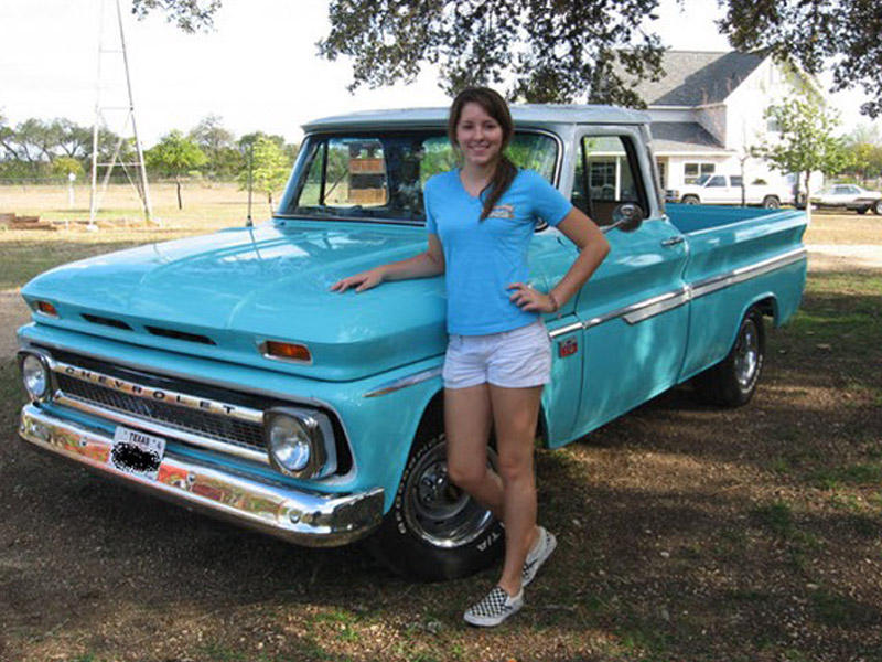 16 yaşlı rus qızı hər kəsi məətəl qoydu - FOTOLAR