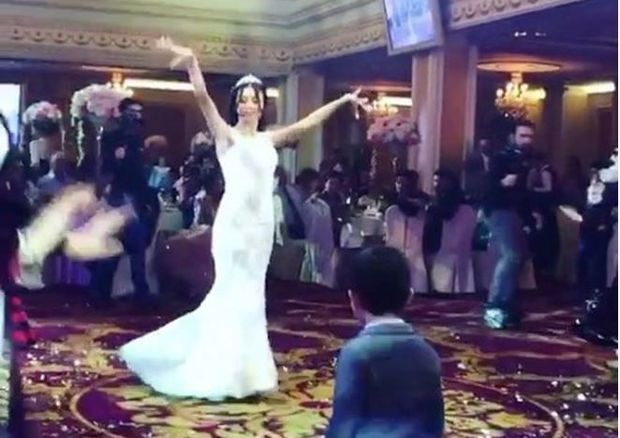 Erməni toyunda gəlin Azərbaycan mahnısına oynadı – VİDEO