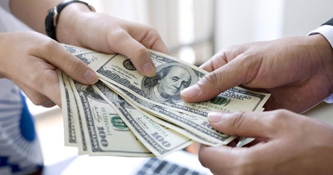 Dollar məzənnəsi yenə rekord vurdu - Azərbaycanda