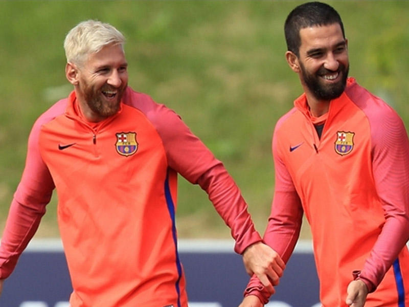 Ardanı satıb, Messi ilə müqaviləni yeniləyirlər - iddia