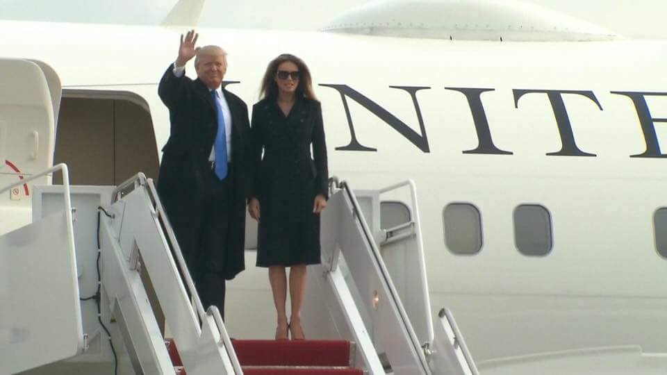 Tramp həyat yoldaşı Melanya ilə birgə Vaşinqtona gəliblər