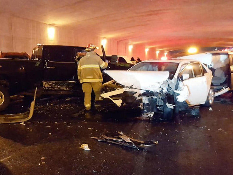 38 avtomobil toqquşdu