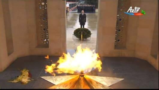 Azərbaycan prezidenti Şəhidlər xiyabanını ziyarət etdi - FOTOLAR