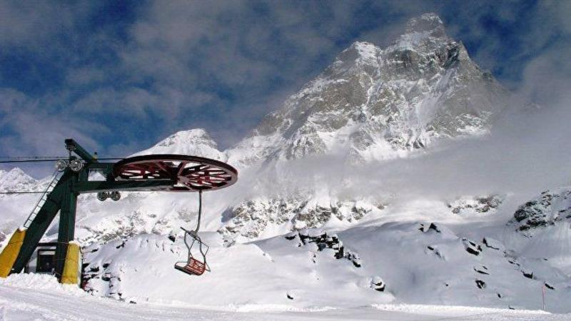 Hoteldə qar uçqunu altında qalanlar TAPILDI - YENİLƏNİB - VİDEO