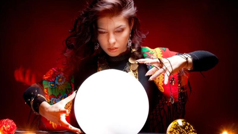 Falçıdan AĞLASIĞMAZ HƏRƏKƏT: Qızları hipnoz edib kişilərə verdi, sonra...