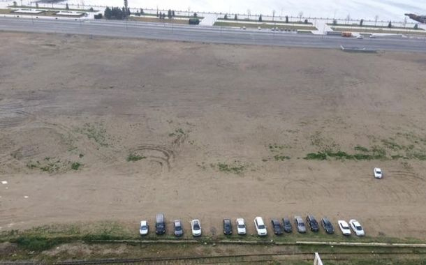 Bakıda nonsens! — Boş əraziyə parkomat qoyuldu