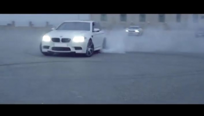 Bakıda drift: Avtomobil tozu dumana qatdı – VİDEO