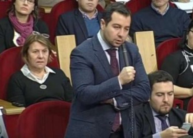 Lavrova sual verən azərbaycanlı jurnalist işdən çıxarıldı