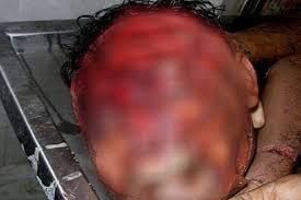 Bakıda məhkəmədə QANLI OLAY: Məhkum başını kəsdi