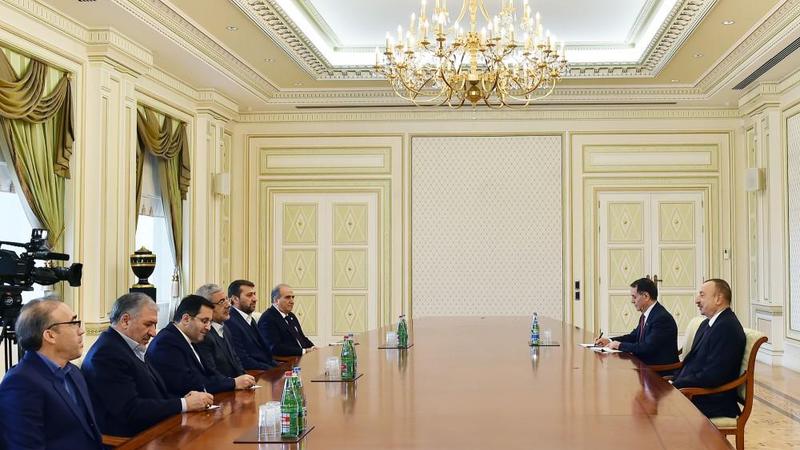 Prezident İranın Qərbi Azərbaycan vilayətinin valisi ilə görüşdü