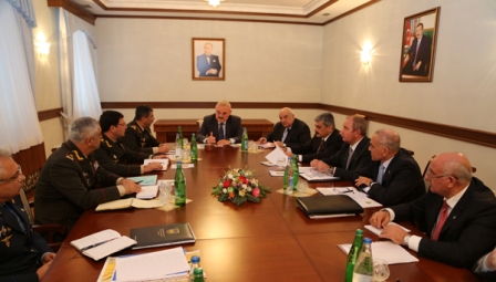 Hakimiyyətdə qərar anı: Nazirlər Kabineti buraxıla bilər