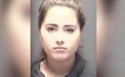 Məktəbdə RÜSVAYÇILIQ: İngilis dili müəlliməsi öz şagirdləriylə cinsi əlaqədə olurmuş