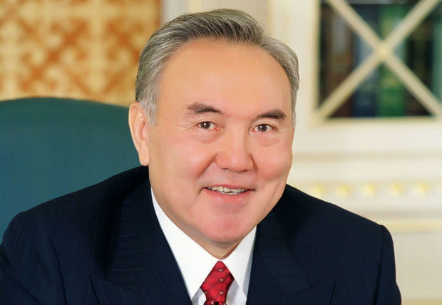 Nazarbayev səlahiyyətlərinin bir hissəsini parlament və hökumətə verir