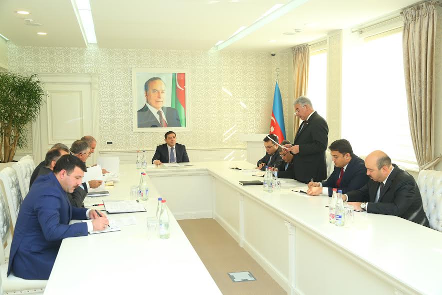 Binəqədi Rayon İcra Hakimiyyətində müşavirə keçirilib- FOTOLAR