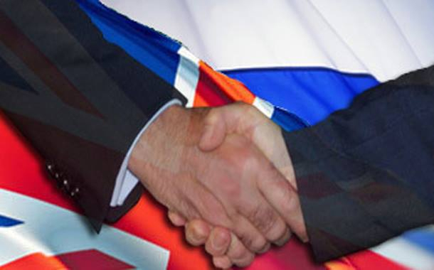 Rusiyanın ABŞ-ın “ürəyinə yol tapmaq” istəyi Britaniyadan keçir