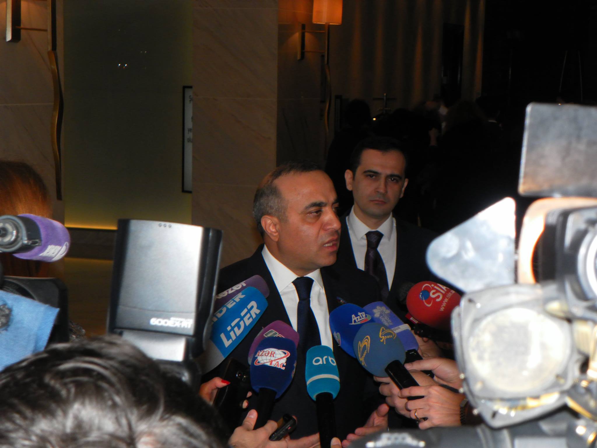 Azay Quliyev: “8 QHT-yə açılmış cinayət və əməliyyat işlərinə son qoyulub”