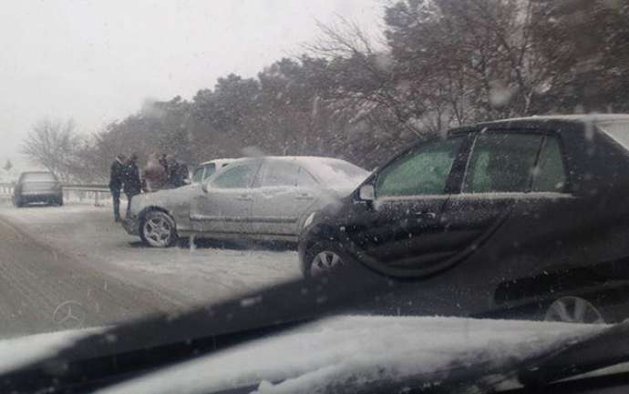 Bakıda 10-a yaxın maşın toqquşdu - Qarın fəsadları -FOTOLAR