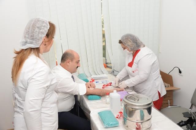 Nəsimi rayonunda “Qan ver - həyat xilas et” qanvermə aksiyası keçirilib