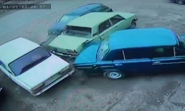 Zəncirvari qəza anbaan kameraya düşdü – VİDEO