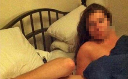 Arvadını yataqda qonşu kişi ilə tutdu - fotolarını Facebook-da yaydı - FOTOLAR