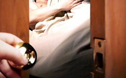 Arvadını deşik-deşik edən şəxs: 