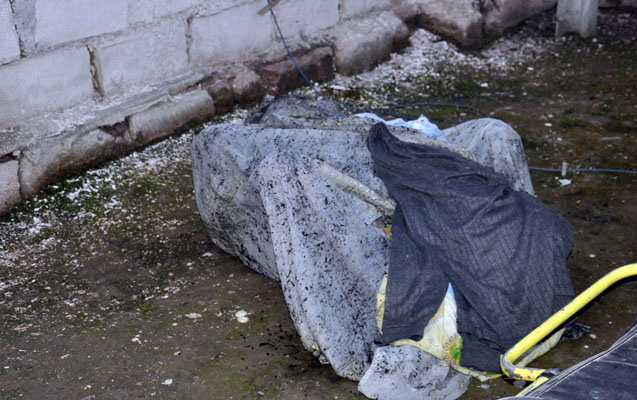 Ev külə döndü - Sahibi yanaraq öldü