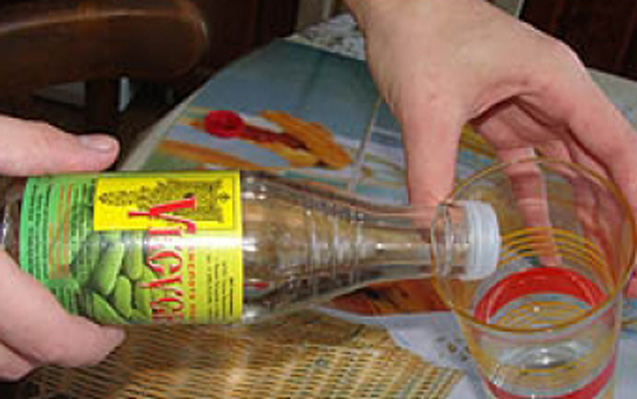 Sirkə içib özünü öldürdü