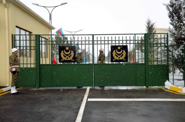 Cəbhə bölgəsində yeni hərbi şəhərciyin açılışı olub