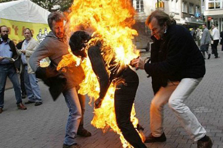 25 yaşlı ana özünü yandırdı — YENİLƏNİB