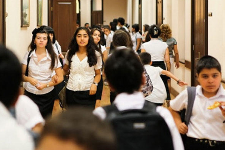 Daha bir direktor işdən çıxarıldı