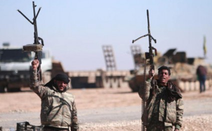 Öldürücü HÜCUM BAŞLADI: İŞİD-in “paytaxtı” ələ keçirilir - FOTOLAR