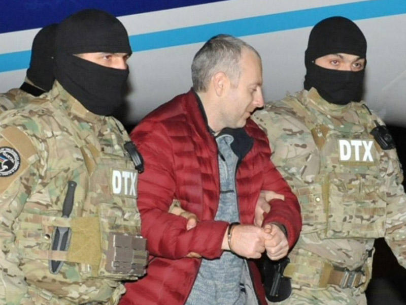 Qalmaqallı bloqer Kürdəxanıya aparılıb