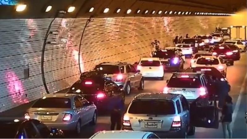 Cənubi Koreyada sürücülərin bu hərəkəti dünyada məşhurlaşdı - VİDEO