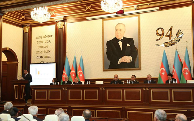 Gəncədə hesabat yığıncağı - Fotolar