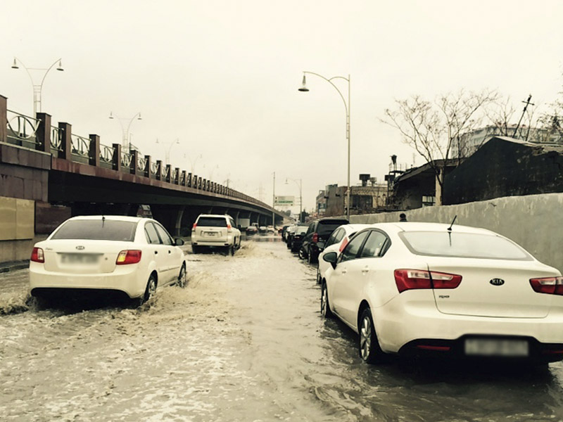 Bakının altına yüz milyonlarla pul basdırılacaq