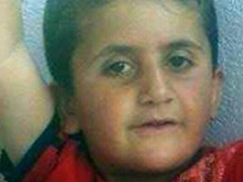 Gəlin 6 yaşlı uşağı öldürdü - onu yataqda qohumu ilə gördüyünə görə